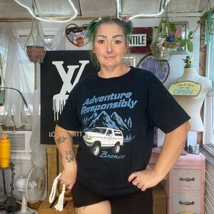 Ford Bronco Black 'Adventure Responsibly' Graphic Tee Size Large